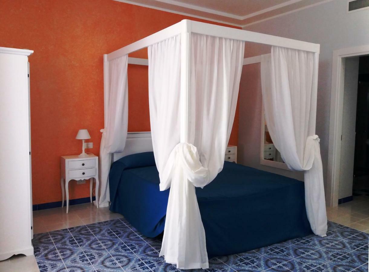 Odysseus Hotel 利帕里 外观 照片