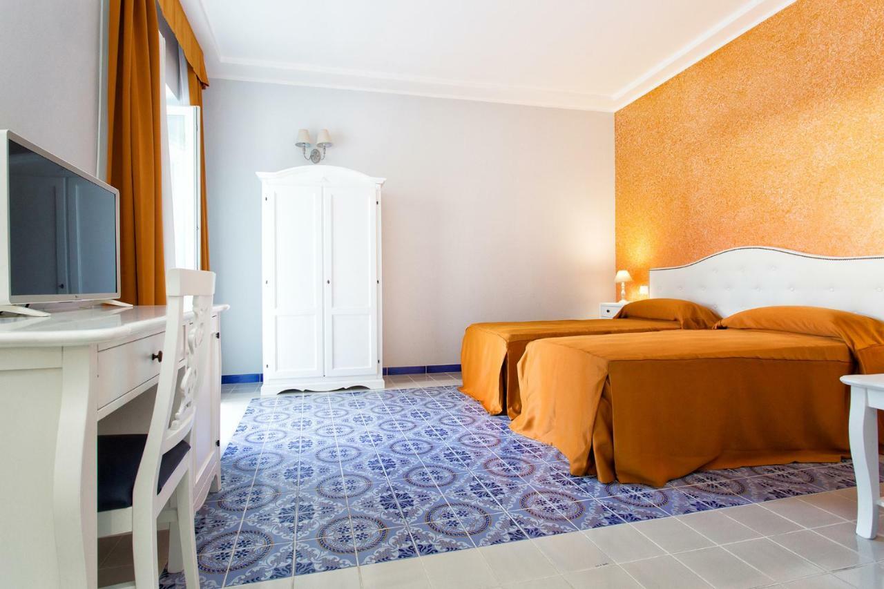 Odysseus Hotel 利帕里 外观 照片