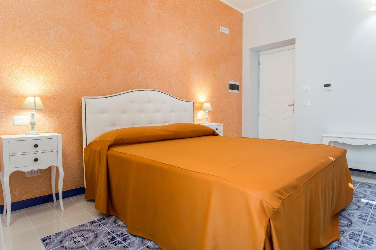 Odysseus Hotel 利帕里 外观 照片