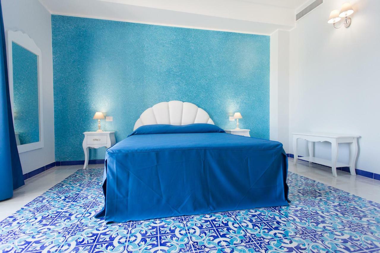 Odysseus Hotel 利帕里 外观 照片