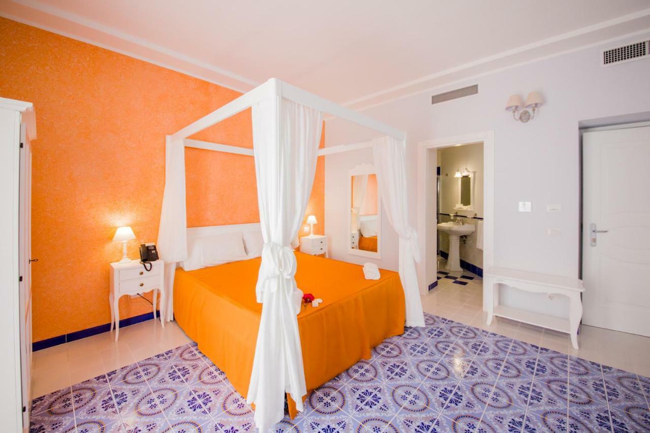 Odysseus Hotel 利帕里 外观 照片