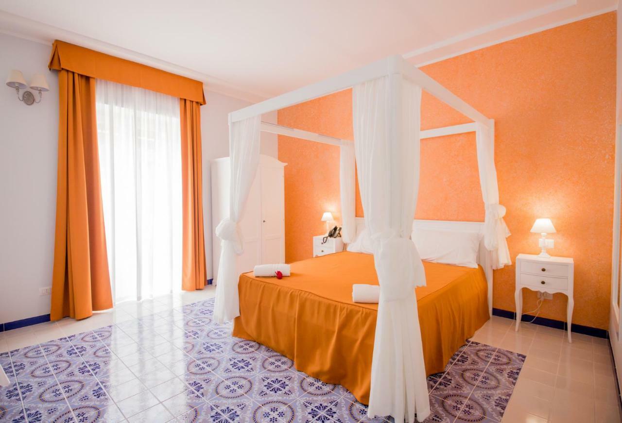 Odysseus Hotel 利帕里 外观 照片