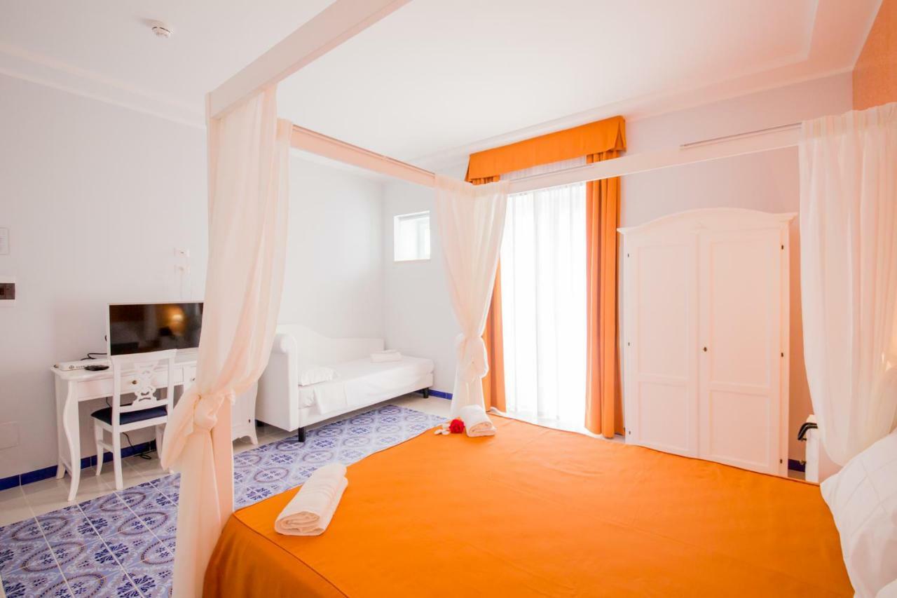 Odysseus Hotel 利帕里 外观 照片