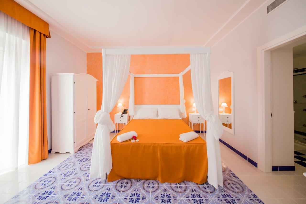 Odysseus Hotel 利帕里 外观 照片