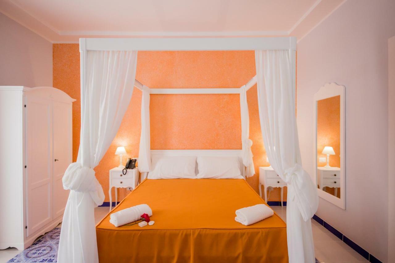 Odysseus Hotel 利帕里 外观 照片